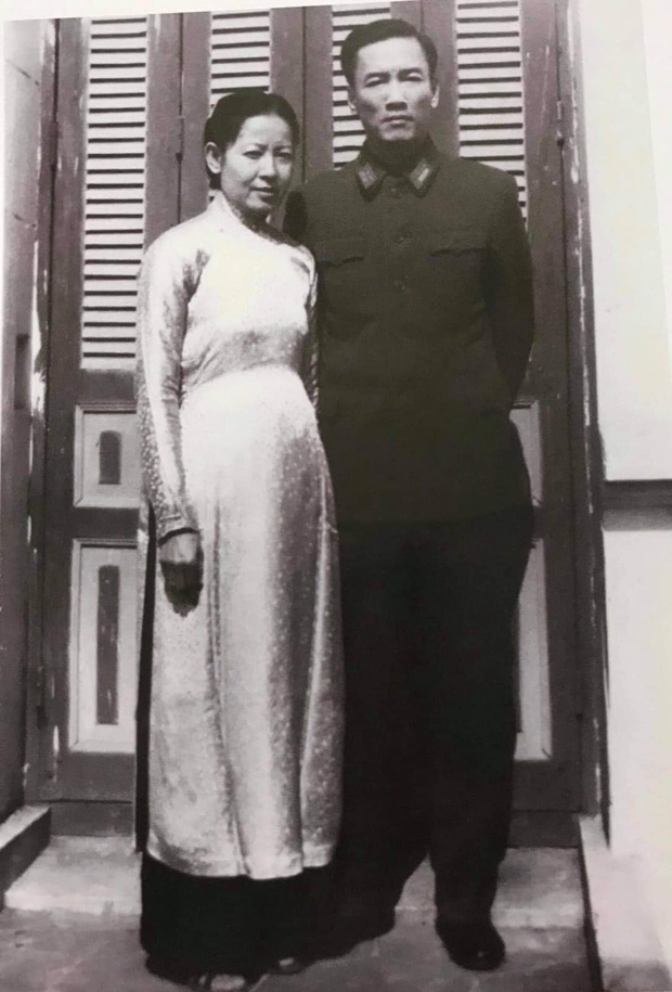 Hình ảnh Hà Kiều Anh cung cấp về ông bà nội của cô.