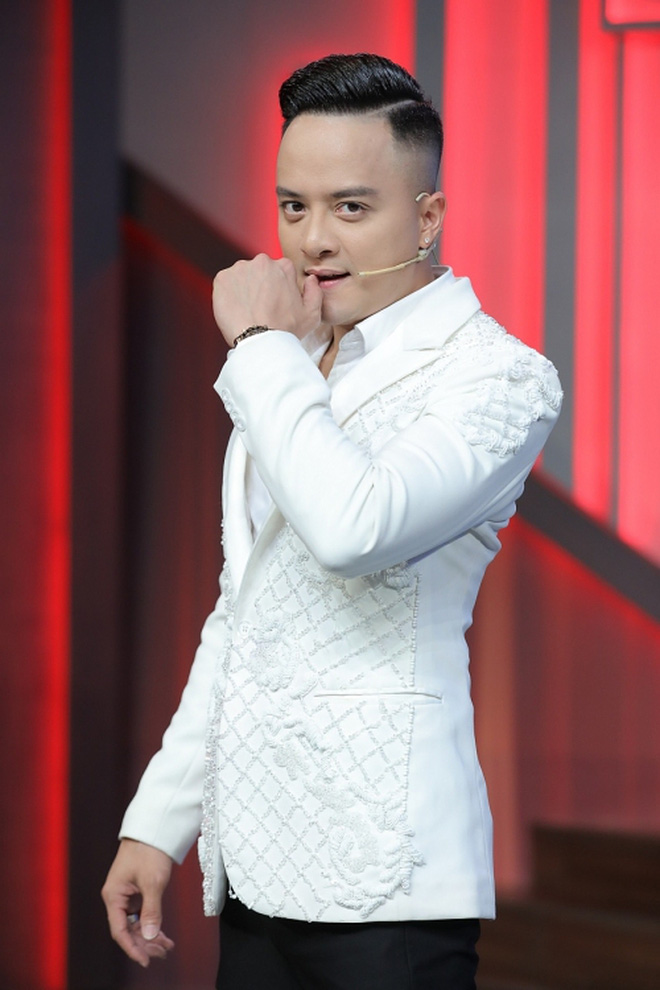 Chỉ trong 1 đêm mà Cao Thái Sơn vấp phải drama tới tận 2 lần, để Nathan Lee liên tục 