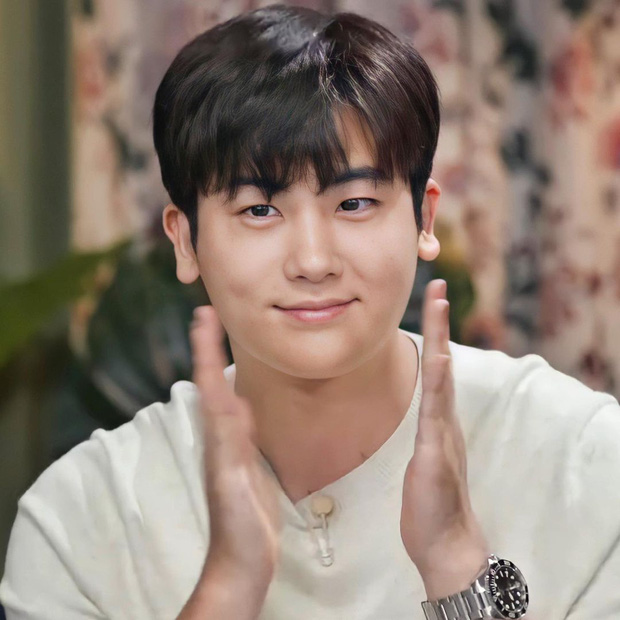 Gương mặt bầu bĩnh dễ thương của nam tài tử khiến trái tim fangirl rung rinh cực mạnh