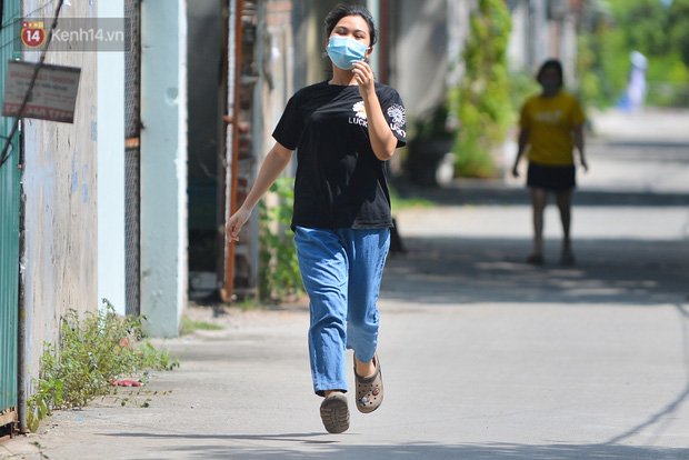 Người dân nhanh chóng trở về nhà sau khi xét nghiệm