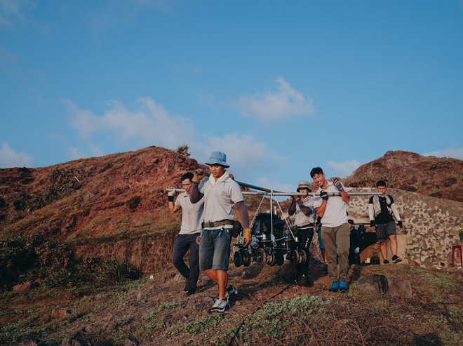 Trong lúc này, ai cũng khó khăn nhưng nếu chúng ta còn sức gắng gượng thì hãy chung tay vực dậy những người khó khăn hơn