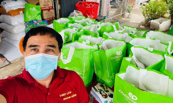 Giữa muôn vàn thông tin tiêu cực và nỗi lo về dịch bệnh, đây là những hình ảnh đẹp nhất của nghệ sĩ trong mấy ngày qua!