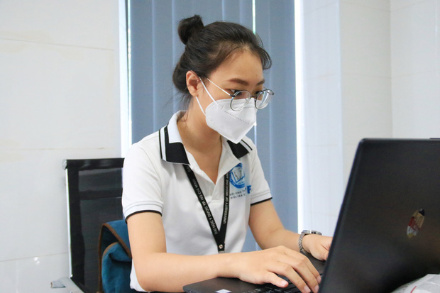 Hơn 400 sinh viên đến từ Khoa Y tế Công cộng hỗ trợ vào Đội truy vết F0