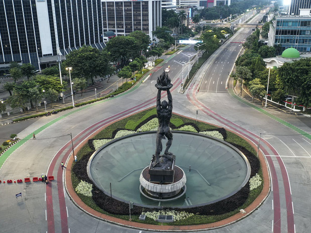 Dù đã áp dụng biện pháp phong tỏa, nhưng dịch bệnh vẫn lây lan với cấp số nhân