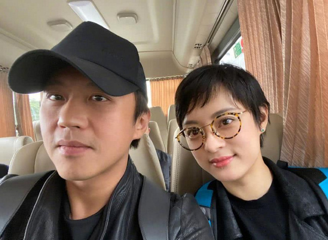 Mặc kệ những tin đồn ác ý, cuộc sống hôn nhân của Đặng Siêu - Tôn Lệ vẫn rất hạnh phúc.