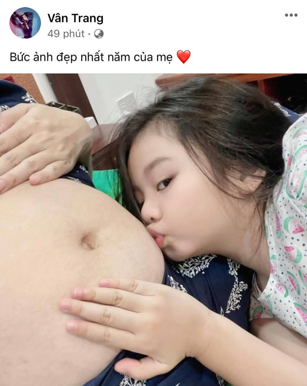 Vân Trang hạnh phúc thông báo đã mang thai con thứ 2 sau khi ái nữ đầu lòng được 5 tuổi