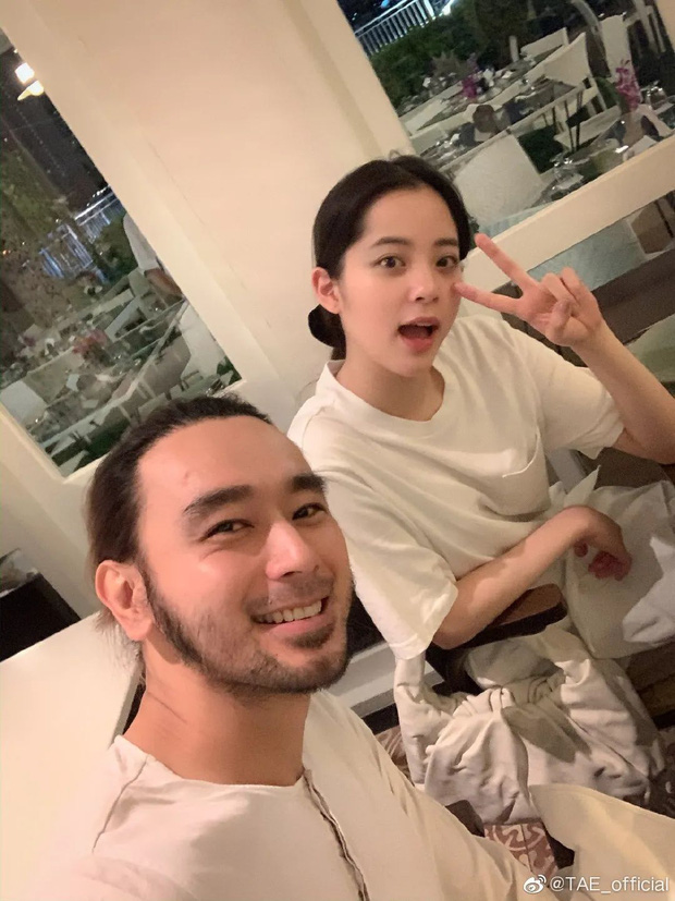 Đường Thần Vũ gây xôn xao khi chụp chung tấm hình cùng Âu Dương Na Na