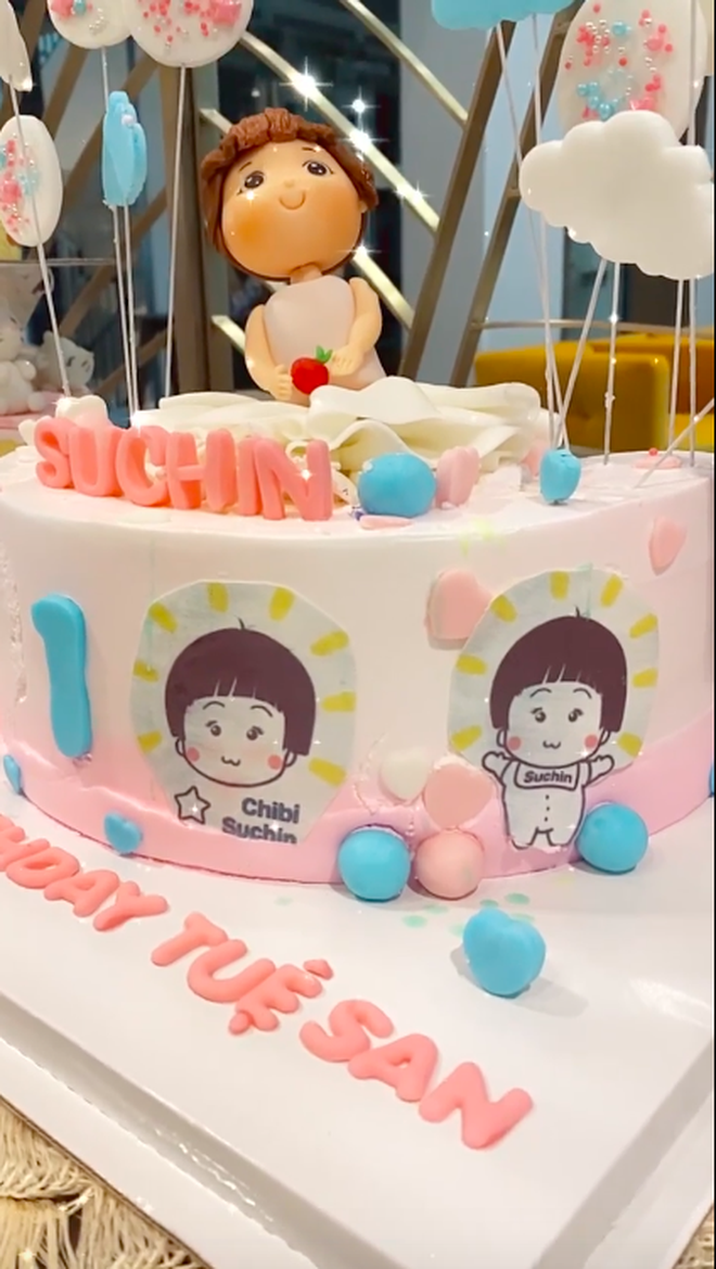 Đàm Thu Trang chính thức công khai tên thật của con gái là Tuệ San và được bố mẹ gọi thân mật là Suchin