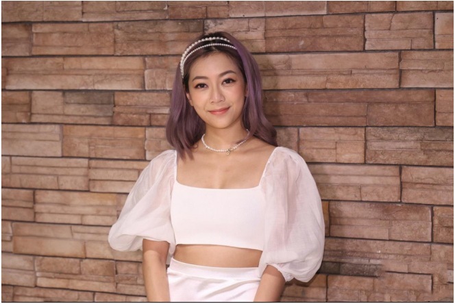 Hà Nhạn Thi xuất thân là thiên kim tiểu thư.