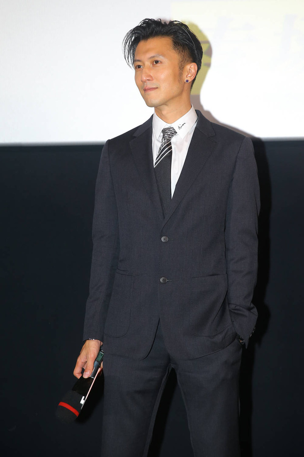 Sự nghiệp vững vàng, tình duyên hạnh phúc, chẳng trách Tạ Đình Phong luôn vui vẻ