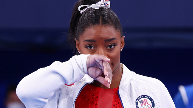 Simone Biles quyết định dừng lại để ổn định sức khỏe tinh thần.