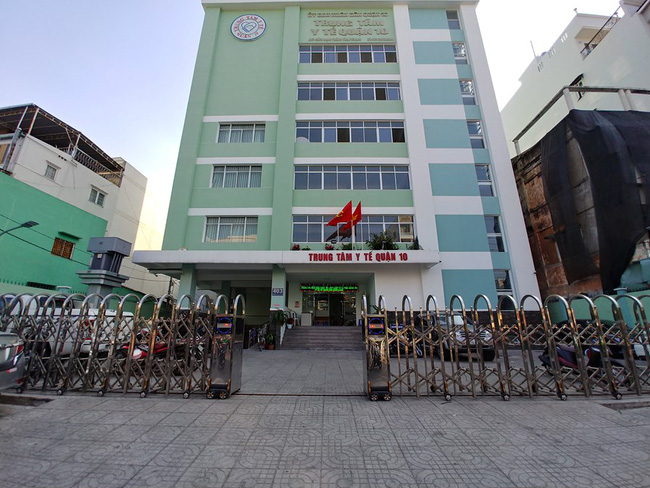 Sở Y tế TP.HCM biệt phái người mới về Trung tâm Y tế quận 10 để chấn chỉnh, khắc phục và củng cố lại công tác điều trị COVID-19. (Ảnh: TTYTQ.10)
