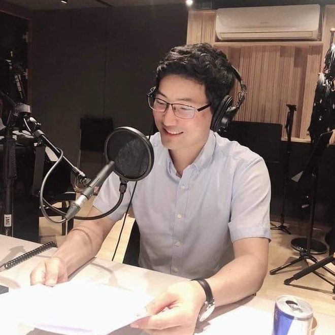 Thanh Hùng Lê - 1 người tự nhận là thầy của Facebooker Trần Khoa - thì lại có avatar Facebook là 1 diễn viên Hàn Quốc