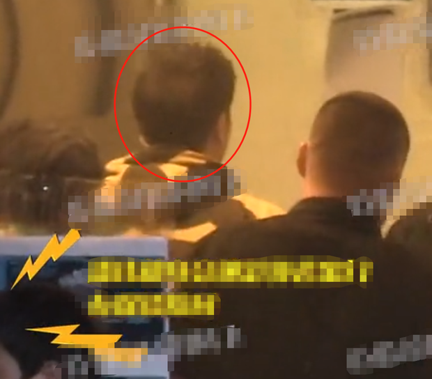 Phan Vỹ Bá xuất hiện lần đầu sau bê bối làm đồng phạm của nam ca sĩ họ Ngô