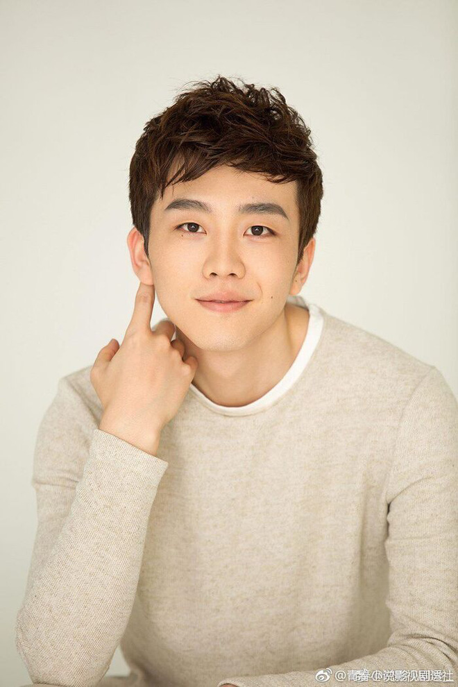 Tuy nhiên, cả Hạ Bằng và Dương Tử đều giấu kín chuyện tình cảm của bản thân