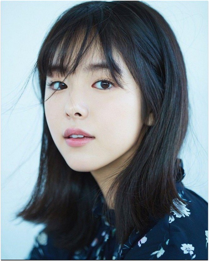 Karata từng rất được yêu thích vì nhan sắc ấn tượng, xứng đáng là ngọc nữ mới của Jbiz.