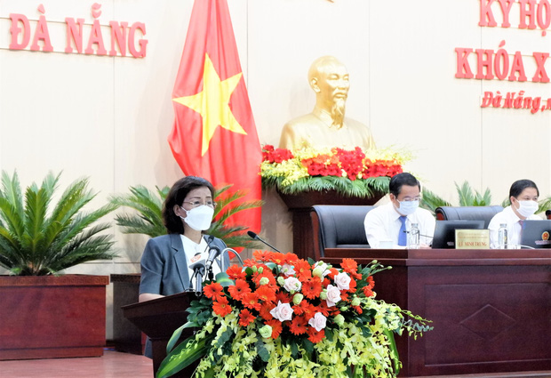 Giám đốc Sở Y tế Đà Nẵng báo cáo công tác phòng, chống Covid-19 tại phiên họp