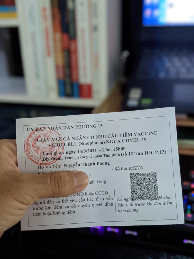 Thanh Phong khá háo hức khi được tiêm mũi đầu tiên (Ảnh Facebook nhân vật)