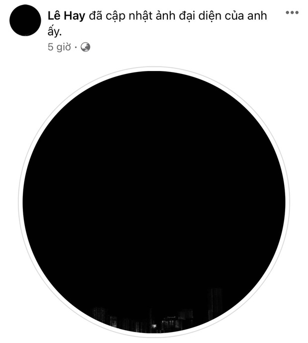 Người thân của ca sĩ Phan Cẩm Vân là diễn viên Lê Hay cũng chuyển ảnh đại diện sang màu đen
