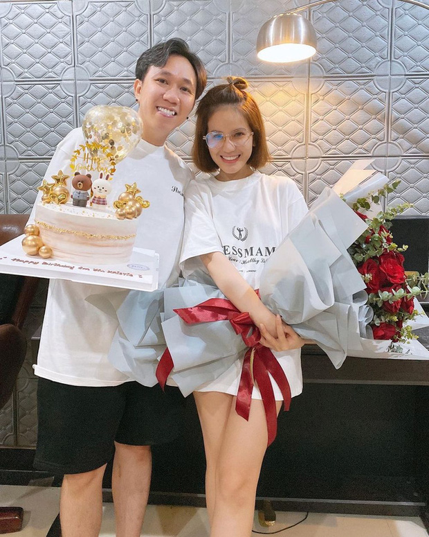 Bạn gái của Anh Đức sinh năm 1991, kém nam diễn viên 6 tuổi