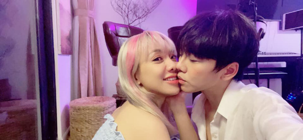 Cả hai rất chăm đăng tải những khoảnh khắc tình tứ, chứng minh cuộc sống hạnh phúc hiện tại