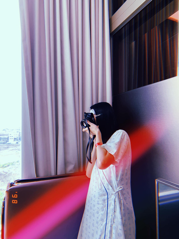 Hình ảnh Diệu Nhi lộ bụng nhô lên thấy rõ và check in tại 1 bệnh viện quốc tế đang khiến dân mạng dậy sóng