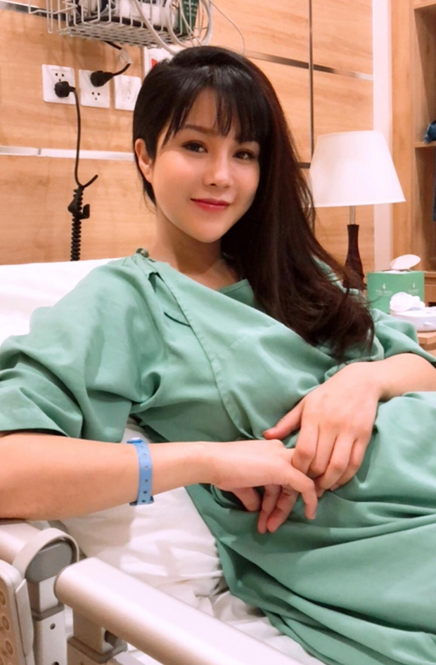 6 tháng sau khi kết hôn, vợ chồng giàu có nhất nhì Vbiz vỡ oà đón chào cô con gái đầu lòng chào đời