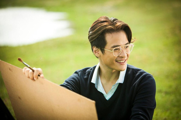 Cách nói chuyện lịch sự, điềm đạm và tinh tế của giọng ca sinh năm 1984 cũng được cả phái nam trầm trồ khen ngợi