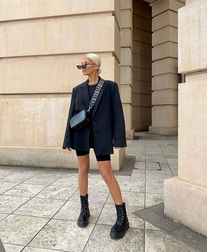 Muốn trông thật swag, chất chơi, mời chị em thử ngay công thức mix đồ này. Từ ankle boots mũi nhọn cho đến boots chiến binh, set đồ này đều 