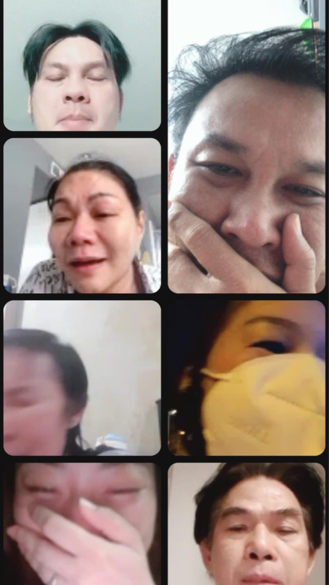 Các nghệ sĩ như Thoại Mỹ, Ngọc Huyền đều khóc nức nở khi chứng kiến Bình Tinh đứng không vững trong lúc làm tang lễ cho NS Bạch Mai