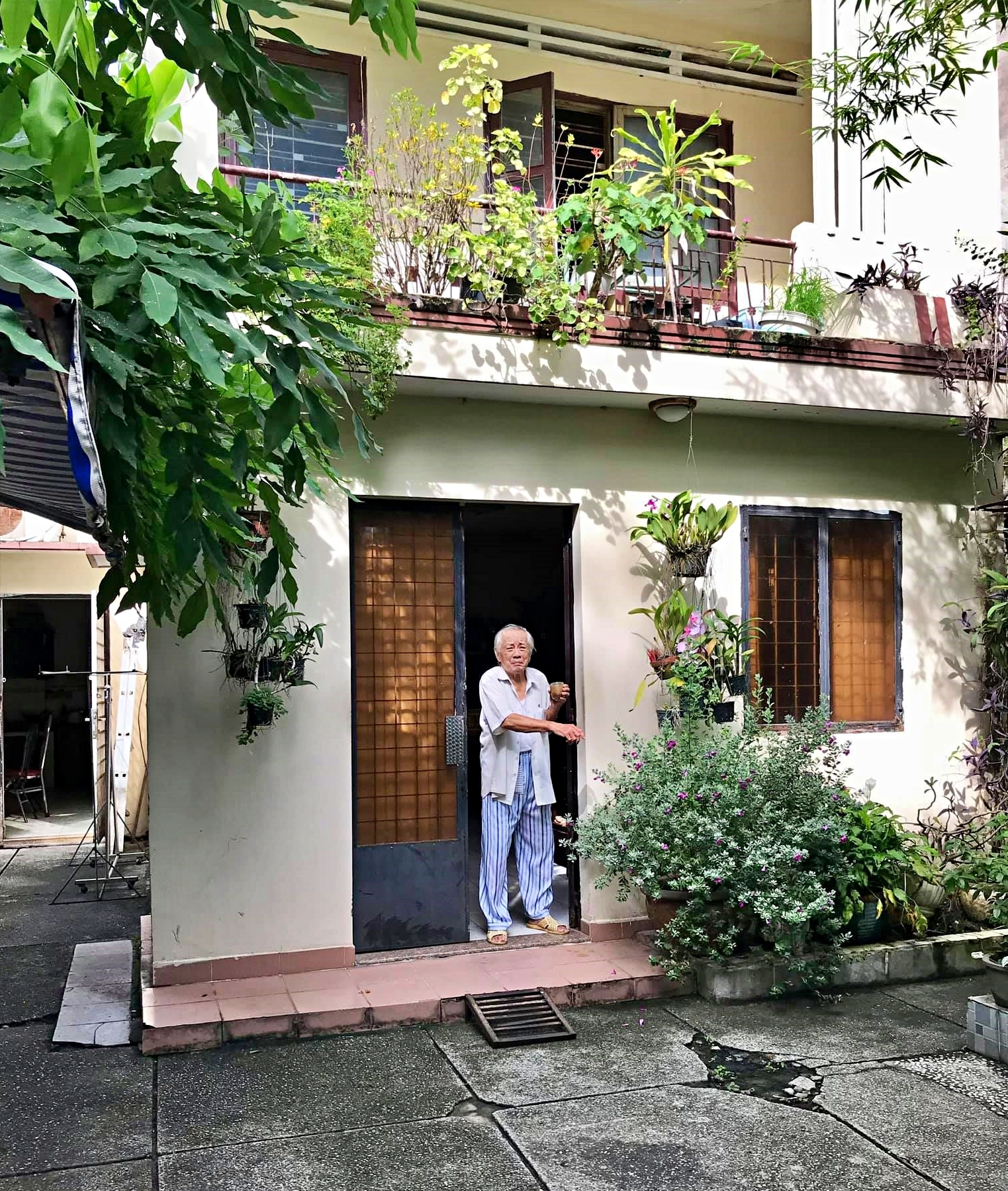 Cuộc sống cụ Lân không hề khó khăn, thiếu ăn như thông tin trong clip.