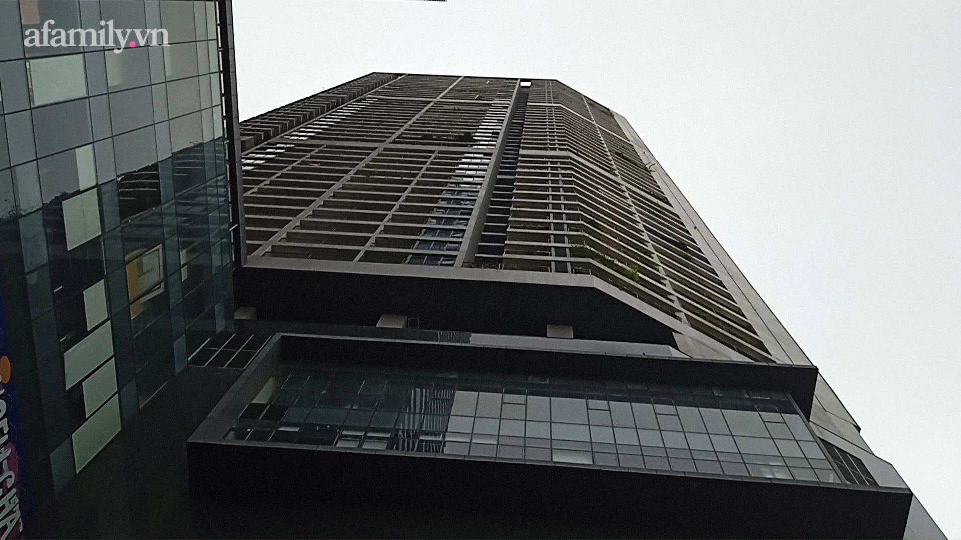 Sau 2 năm chậm tiến độ, cư dân về ở được gần 4 năm nay vẫn chưa có sổ đỏ