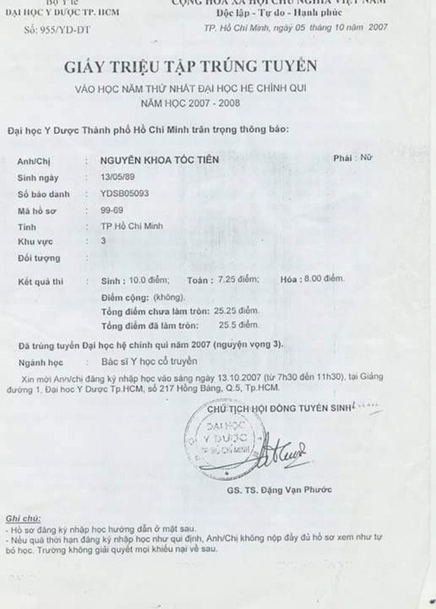 Vợ Hoàng Touliver là 1 trong những mỹ nhân có học vấn cực khủng trong showbiz