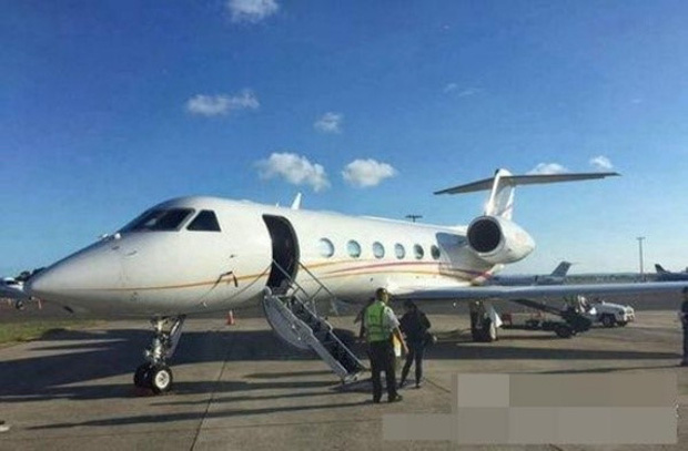 Chuyên cơ hoành tráng của Triệu Vy