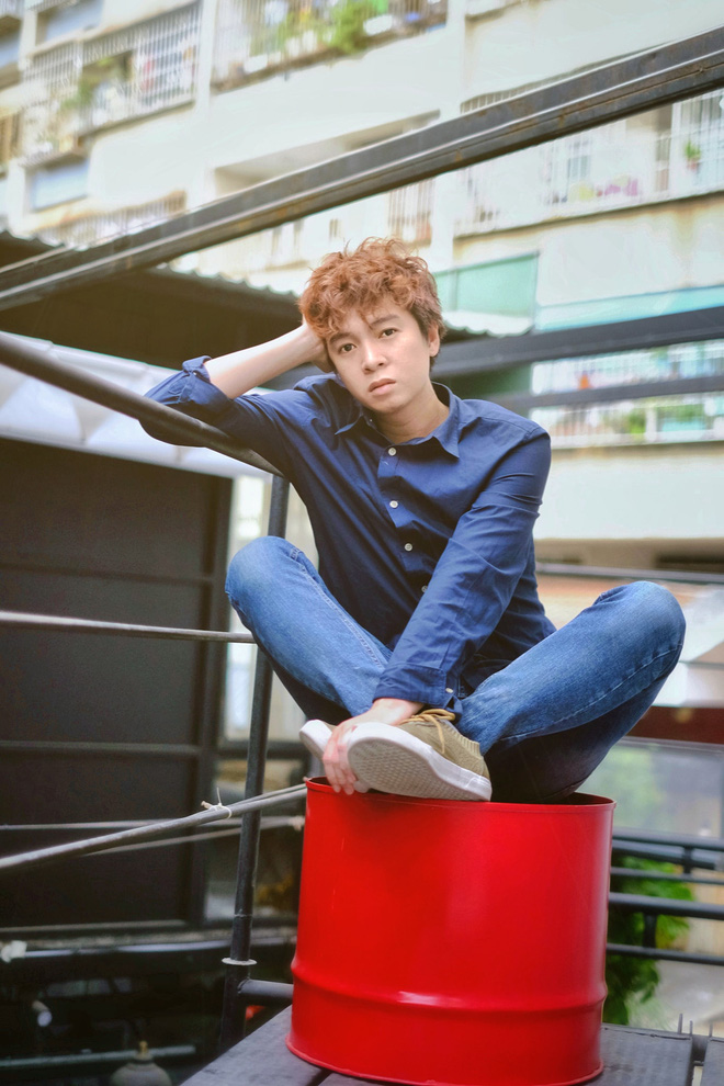 Nhạc sĩ trẻ có mối quan hệ thân thiết với nhiều sao Việt như Trung Quân Idol, Hà Anh Tuấn...