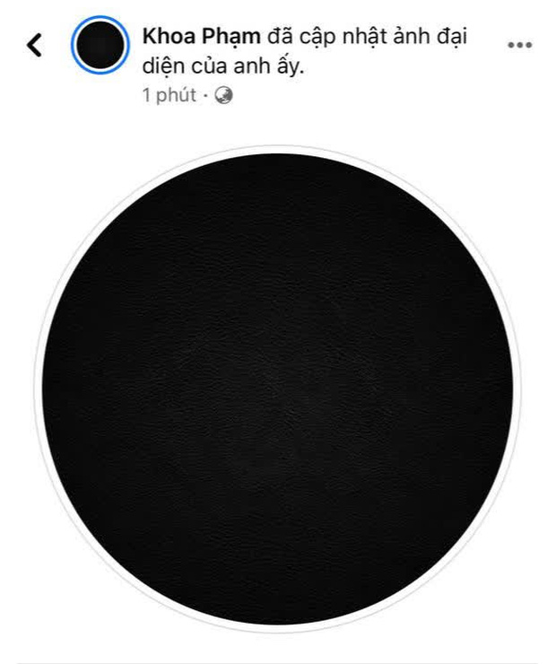 Karik bất ngờ đổi avatar Facebook sang màu đen