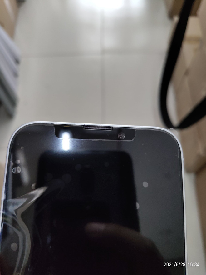 iPhone 13 sẽ có phần tai thỏ nhỏ hơn so với các phiên bản tiền nhiệm 