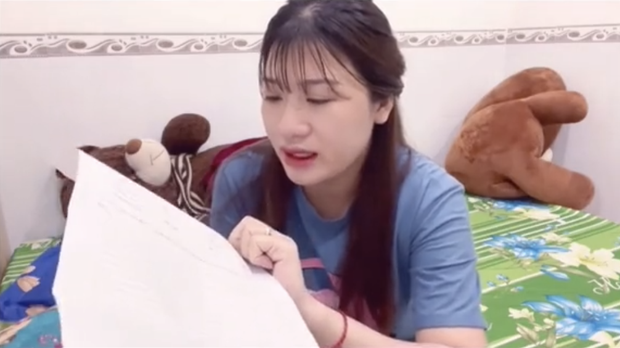 Thậm chí, cô nàng còn chuẩn bị giấy ly hôn đã viết sẵn, chỉ chờ chữ ký từ 