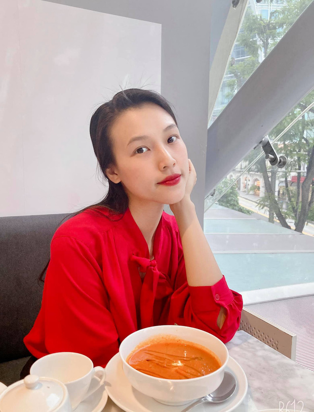 Nữ MC bơ đẹp những ý kiến tiêu cực mà chỉ bày tỏ nỗi nhớ nhà và mong có cuộc sống an yên