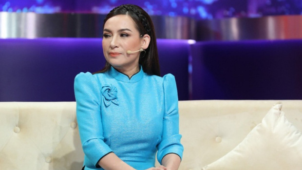 Hiện tại, ca sĩ Phi Nhung vẫn đang chiến đấu với Covid-19 tại bệnh viện Chợ Rẫy TP.HCM