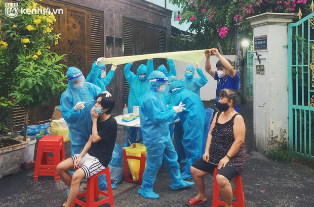 Mỗi ngày, nhân viên tại trạm y tế phải thực hiện rất nhiều công việc