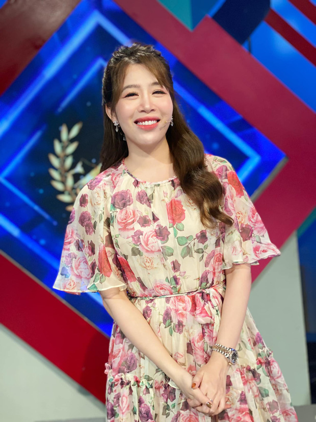 Diệp Chi đã gắn bó với vị trí MC chính thức của Đường Lên Đỉnh Olympia được 4 năm nay