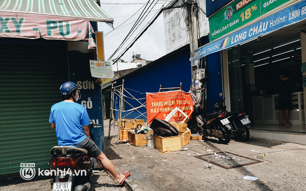 Chốt rào chắn như khu vực chứa rác thải