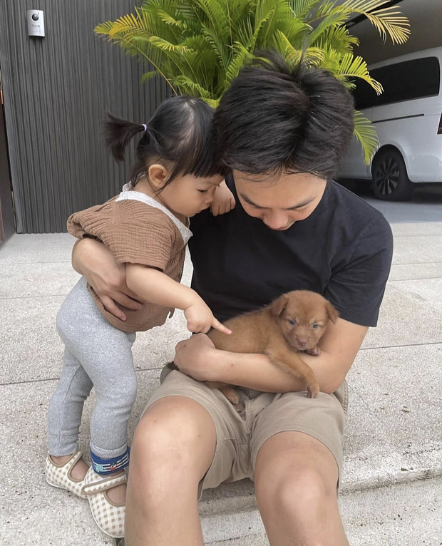 Ái nữ Suchin cũng rất vui mừng khi được lên chức chị