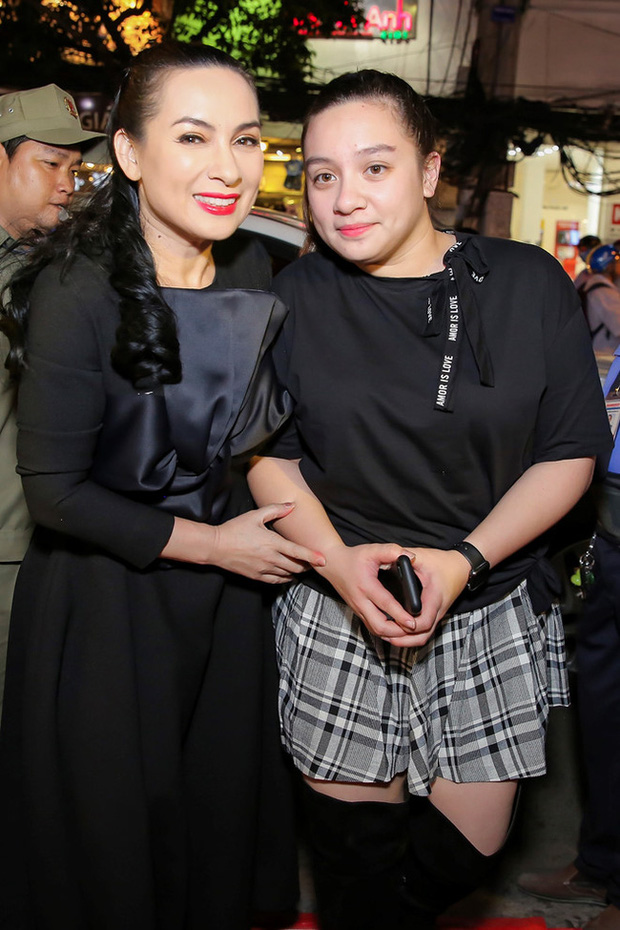 Phi Nhung từng hứa sẽ qua Mỹ đoàn tụ với con gái nhưng chưa thể thực hiện được