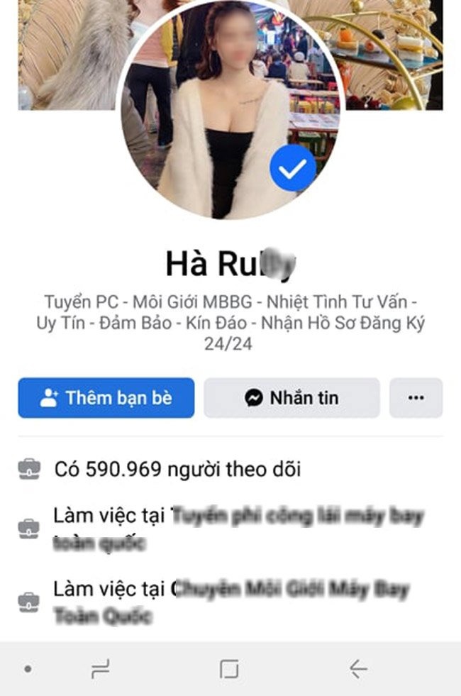 Những hotgirl đăng toàn ảnh gái lạ hở bạo, khoe ngực ngồn ngộn kèm lời ong bướm amp;#34;ẩn ýamp;#34; - 6
