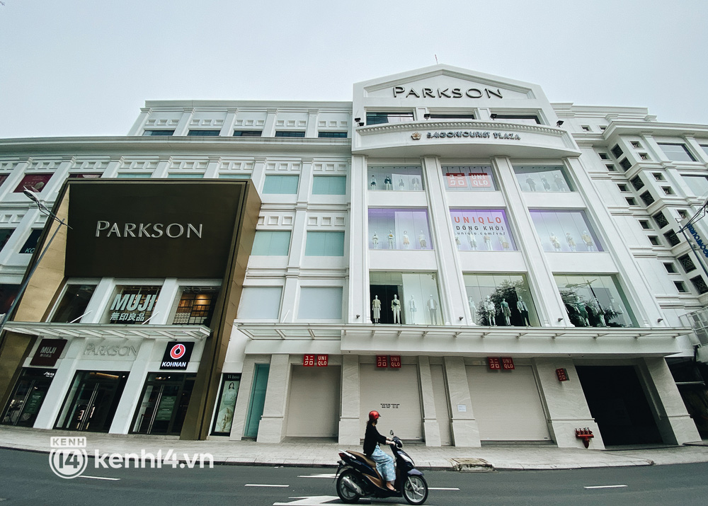 TTTM Parkson đối diện Vincom quận 1 vẫn chưa hoạt động trở lại