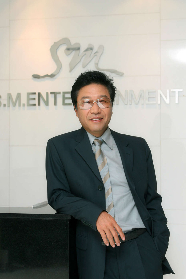 SM Entertainment và chủ tịch Lee Soo Man đã đưa ra thông báo chính thức...
