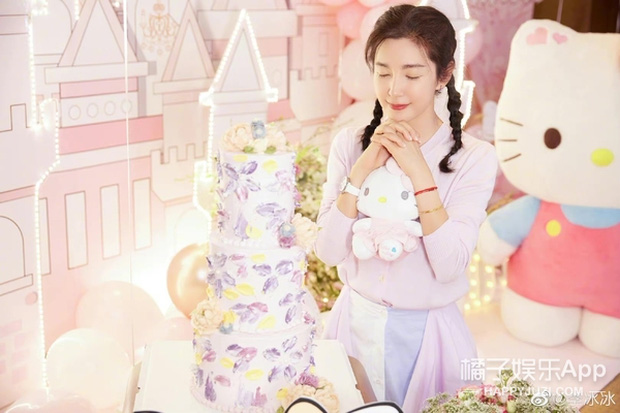 Dàn nghệ sĩ đình đám đều là khách quen của nữ diễn viên