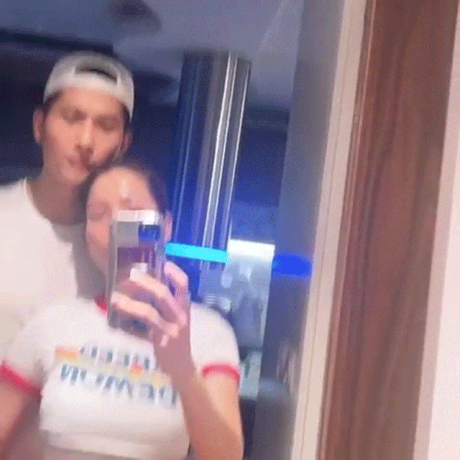 Lâm Bảo Châu thu tay 